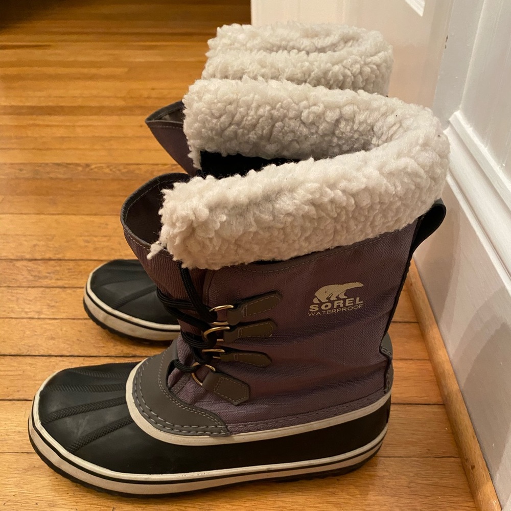Sorel Women's Winter Carnival Boots Size 9.5